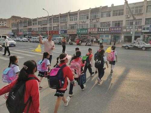 栖霞市翠平中学如何（栖霞市翠屏中心小学）-图1