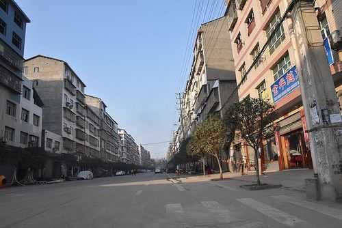 南充市李渡镇房价如何（南充市李渡镇暂住人口有多少）-图3