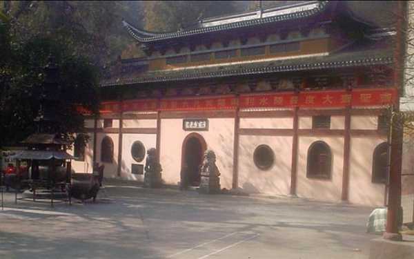 如何去衢州西山寺（如何去衢州西山寺方便）-图1